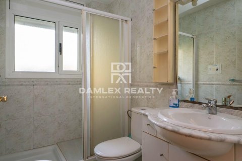 Villa for sale in Lloret de Mar, Girona, Spain 7 bedrooms, 450 sq.m. No. 177064 - photo 25