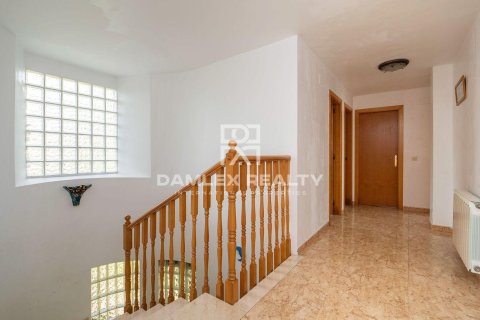 Villa for sale in Lloret de Mar, Girona, Spain 7 bedrooms, 450 sq.m. No. 177064 - photo 19