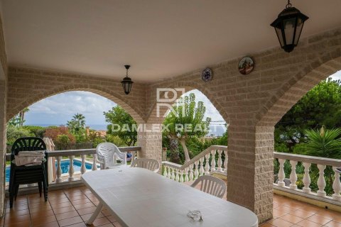 Villa for sale in Lloret de Mar, Girona, Spain 7 bedrooms, 450 sq.m. No. 177064 - photo 14
