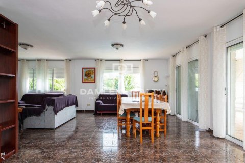 Villa for sale in Lloret de Mar, Girona, Spain 7 bedrooms, 450 sq.m. No. 177064 - photo 5