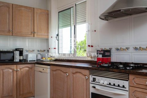 Villa for sale in Lloret de Mar, Girona, Spain 7 bedrooms, 450 sq.m. No. 177064 - photo 12