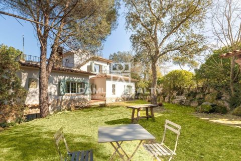Villa à vendre à Girona, Espagne, 4 chambres, 730 m2 No. 177067 - photo 3