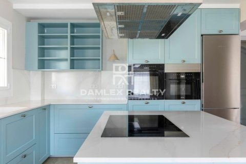 Villa à vendre à Girona, Espagne, 4 chambres, 730 m2 No. 177067 - photo 7