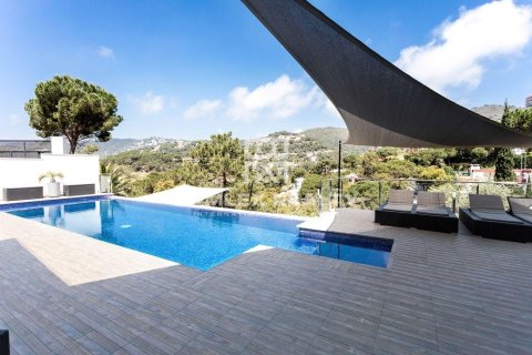 Villa à vendre à Lloret de Mar, Girona, Espagne, 5 chambres, 190 m2 No. 177066 - photo 27