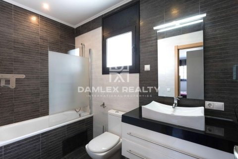 Villa à vendre à Lloret de Mar, Girona, Espagne, 5 chambres, 190 m2 No. 177066 - photo 22