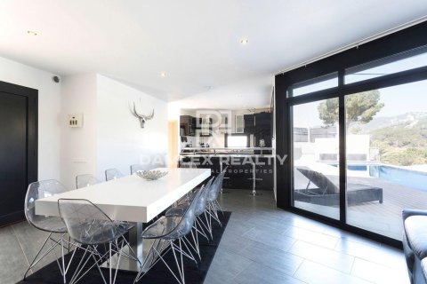 Villa à vendre à Lloret de Mar, Girona, Espagne, 5 chambres, 190 m2 No. 177066 - photo 6