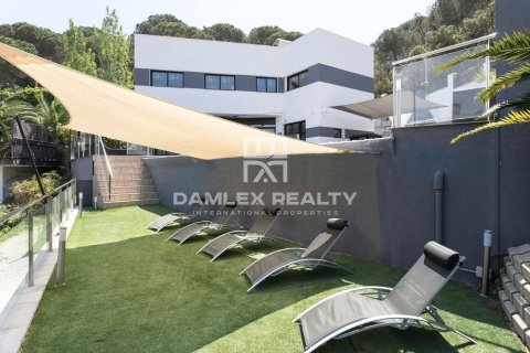 Villa à vendre à Lloret de Mar, Girona, Espagne, 5 chambres, 190 m2 No. 177066 - photo 4
