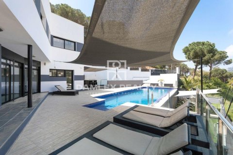 Villa à vendre à Lloret de Mar, Girona, Espagne, 5 chambres, 190 m2 No. 177066 - photo 29