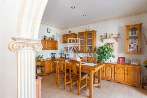Huvila myytävänä Platja D'aro, Girona, Espanja, 4 makuuhuonetta, 200 m2 No. 177062 - kuva 5