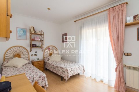 Huvila myytävänä Platja D'aro, Girona, Espanja, 4 makuuhuonetta, 200 m2 No. 177062 - kuva 12