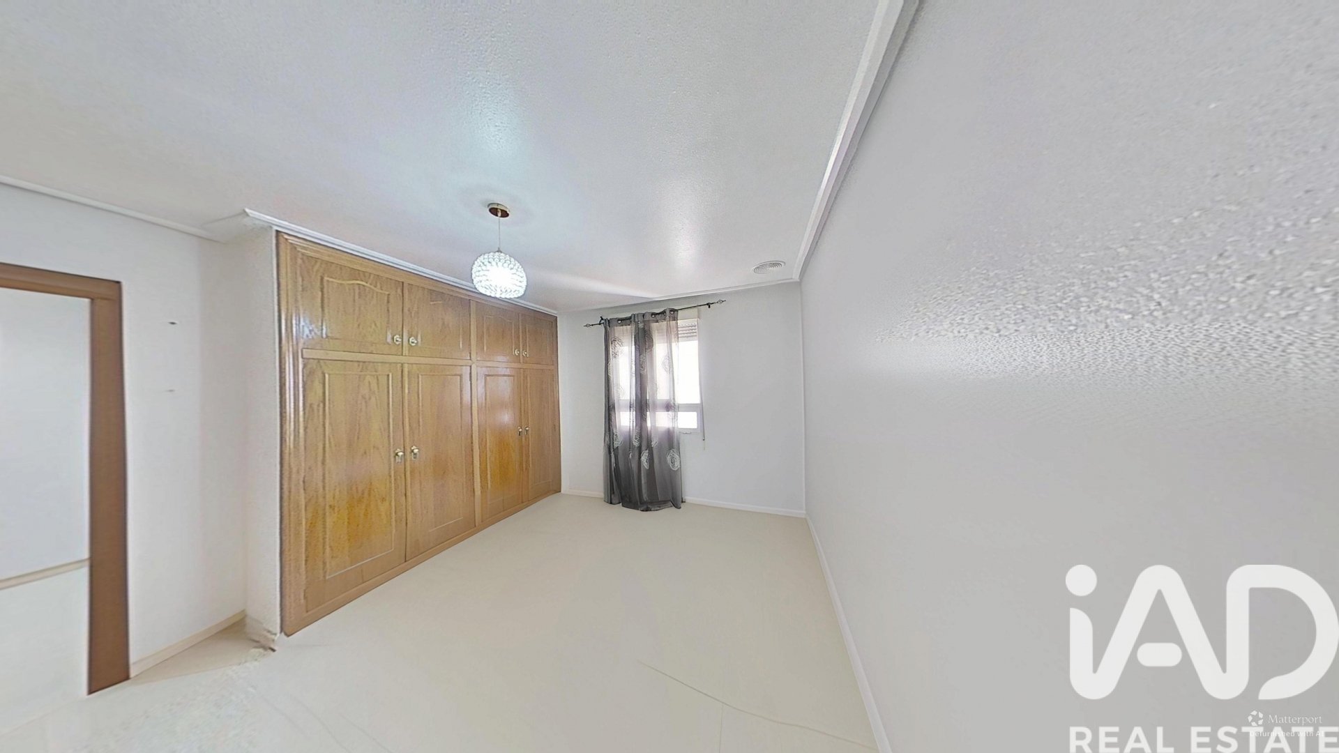 Apartment in Elche, Alicante, Spain 4 bedrooms, 129 sq.m. No. 184971