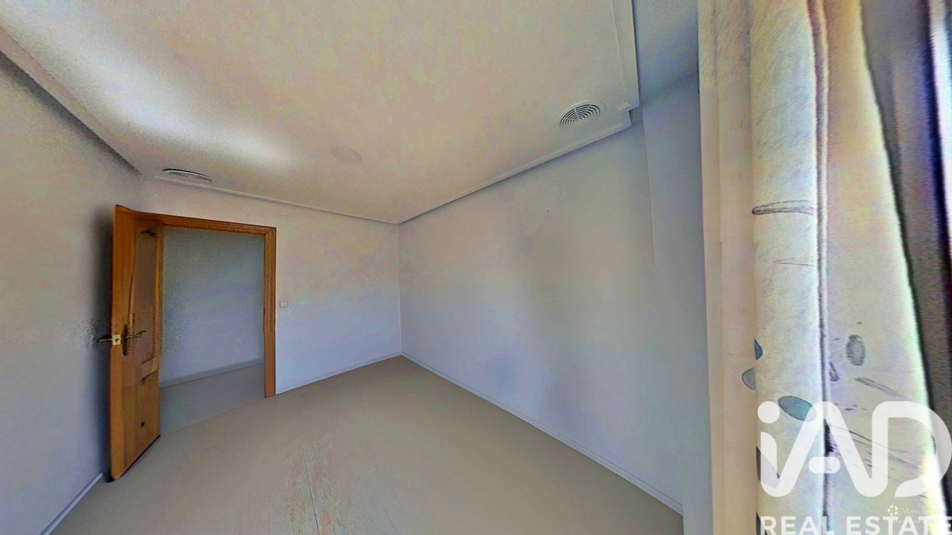 Apartment in Elche, Alicante, Spain 4 bedrooms, 129 sq.m. No. 184971