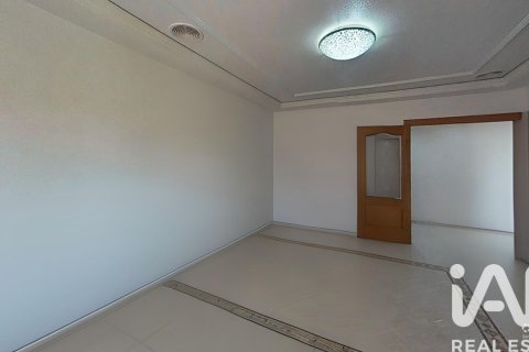 Wohnung zum Verkauf in Elche, Alicante, Spanien 4 Schlafzimmer, 129 m2 Nr. 184971 - Foto 2