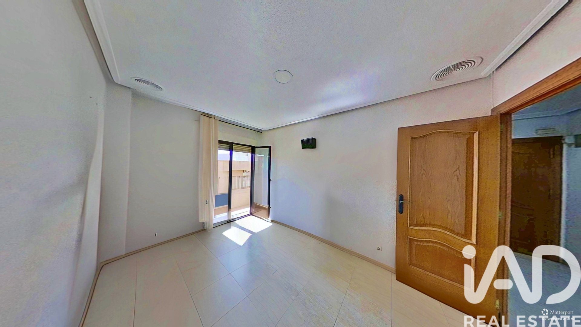 Apartment in Elche, Alicante, Spain 4 bedrooms, 129 sq.m. No. 184971