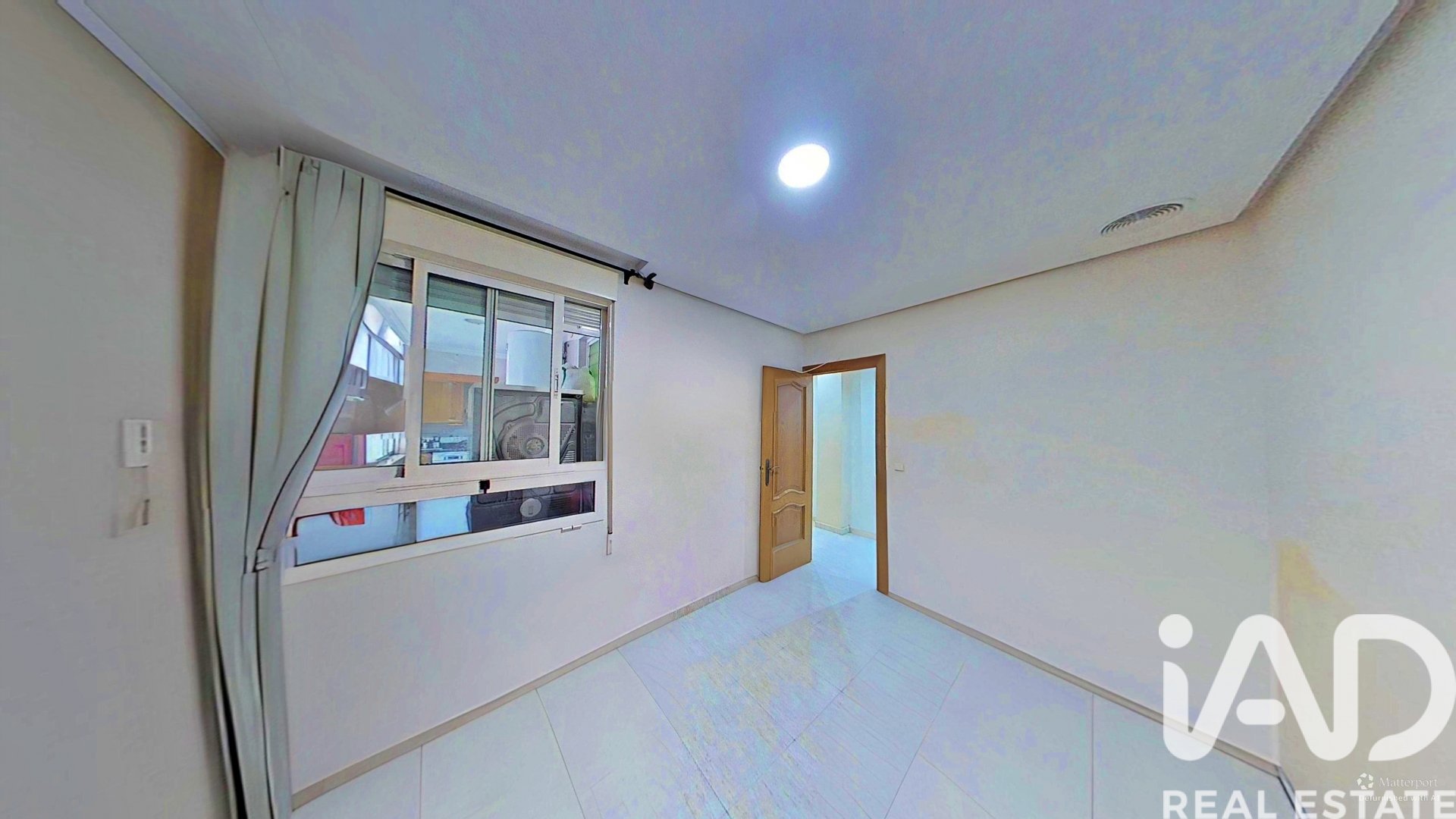 Apartment in Elche, Alicante, Spain 4 bedrooms, 129 sq.m. No. 184971