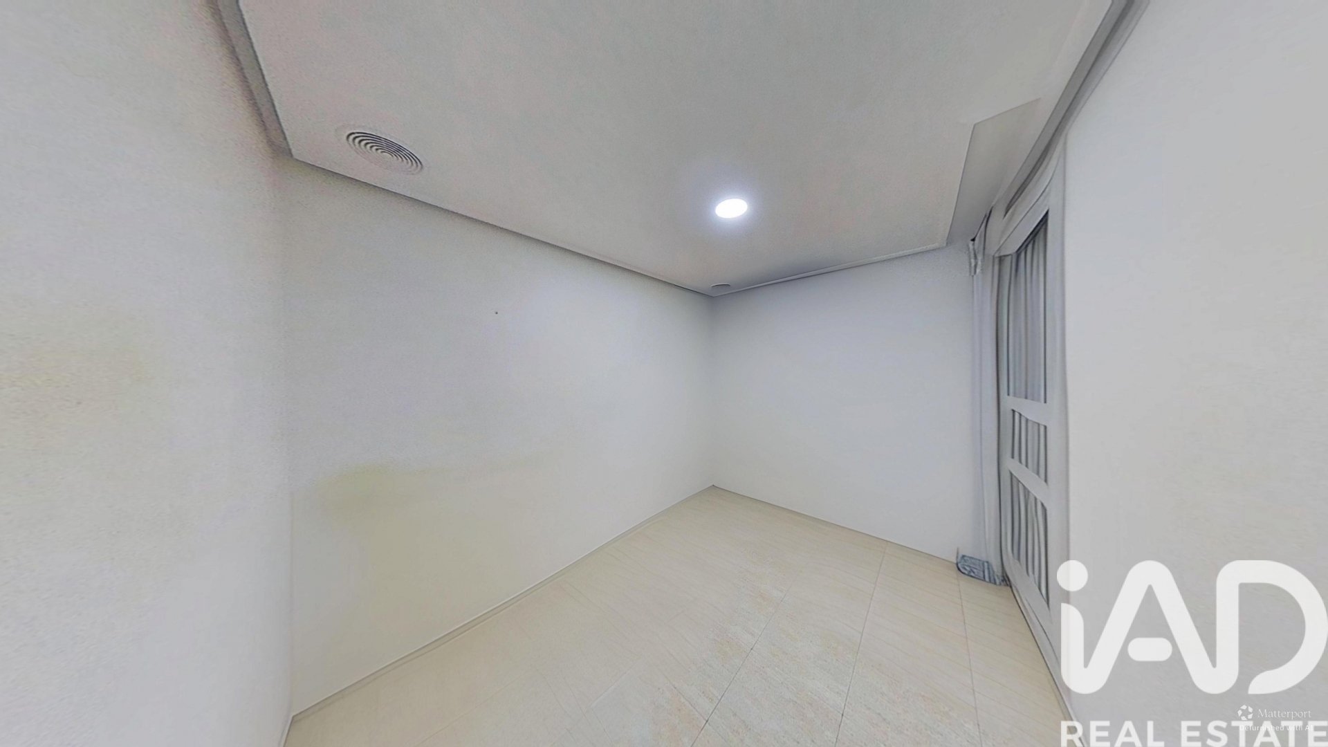 Apartment in Elche, Alicante, Spain 4 bedrooms, 129 sq.m. No. 184971
