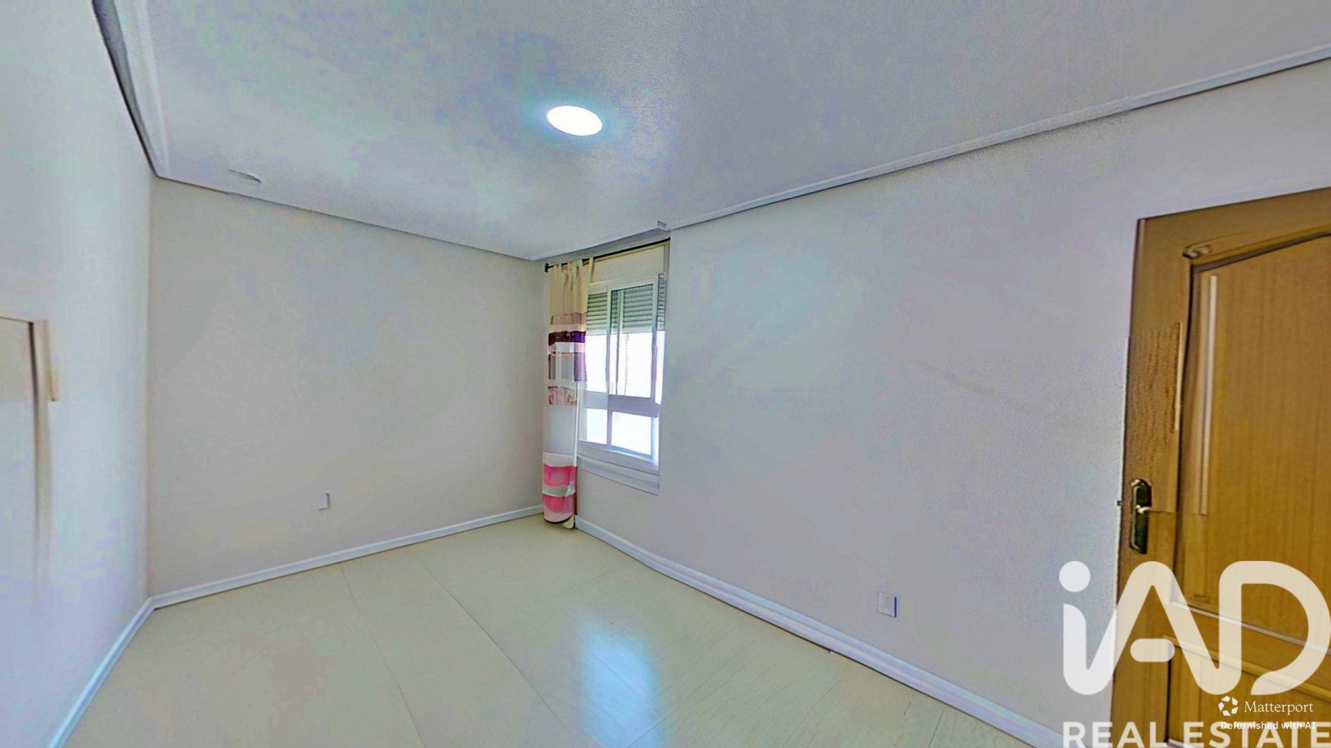 Apartment in Elche, Alicante, Spain 4 bedrooms, 129 sq.m. No. 184971