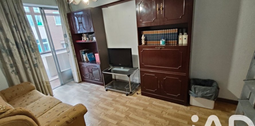 Apartment in Valladolid, Spain 3 bedrooms, 72 sq.m. No. 184967