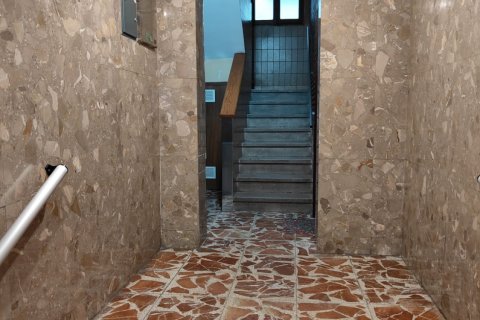 Apartment for sale in Valladolid, Spain 3 bedrooms, 72 sq.m. No. 184967 - photo 4