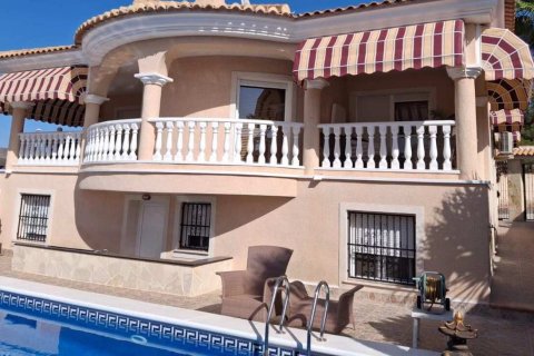 Villa zum Verkauf in Rojales, Alicante, Spanien 4 Schlafzimmer, 175 m2 Nr. 192461 - Foto 2