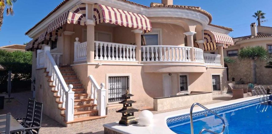 Villa in Rojales, Alicante, Spanien 4 Schlafzimmer, 175 m2 Nr. 192461