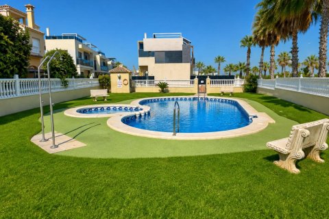 Bungalo pārdošanā Cabo Roig, Alicante, Spānijā 2 istabas, 88 m2 Nr. 192457 - attēls 2