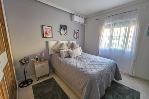 Villa zum Verkauf in Villamartin, Alicante, Spanien 3 Schlafzimmer, 117 m2 Nr. 192460 - Foto 11