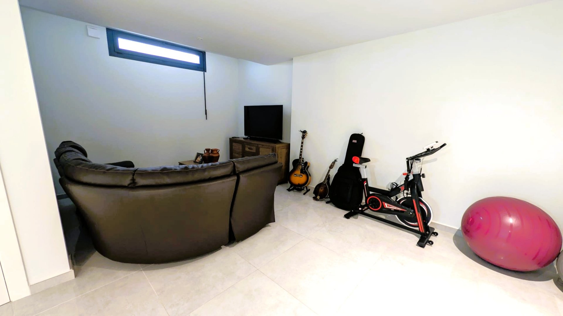 Villa in Cabo Roig, Alicante, Spain 4 bedrooms, 179 sq.m. No. 192456