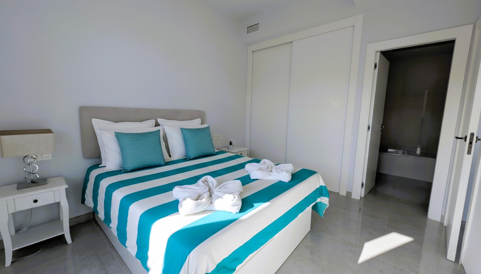Villa in Cabo Roig, Alicante, Spain 4 bedrooms, 179 sq.m. No. 192456