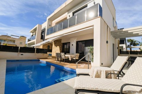 Villa in Cabo Roig, Alicante, Spanien 4 Schlafzimmer, 179 m2 Nr. 192456