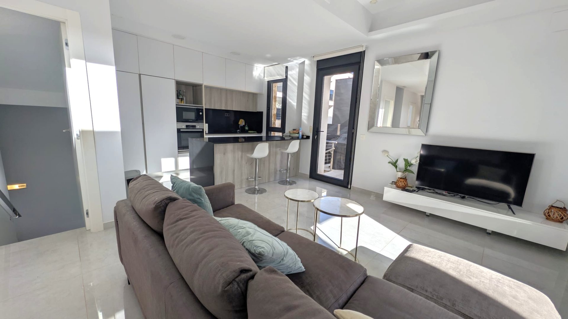 Villa in Cabo Roig, Alicante, Spain 4 bedrooms, 179 sq.m. No. 192456