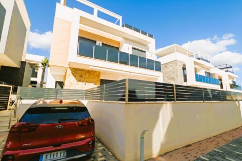 Villa zum Verkauf in Cabo Roig, Alicante, Spanien 4 Schlafzimmer, 179 m2 Nr. 192456 - Foto 2