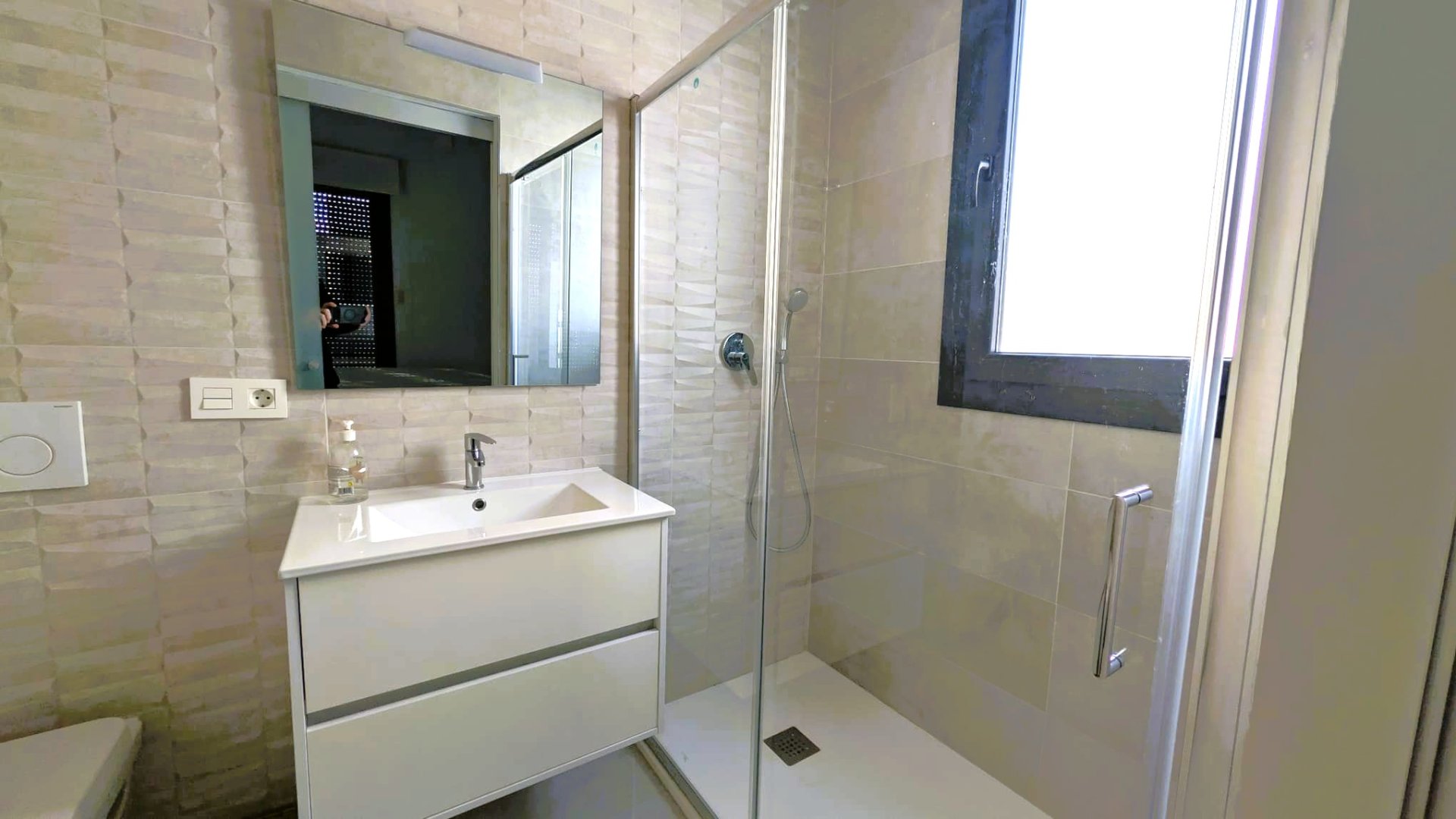 Villa in Cabo Roig, Alicante, Spain 4 bedrooms, 179 sq.m. No. 192456