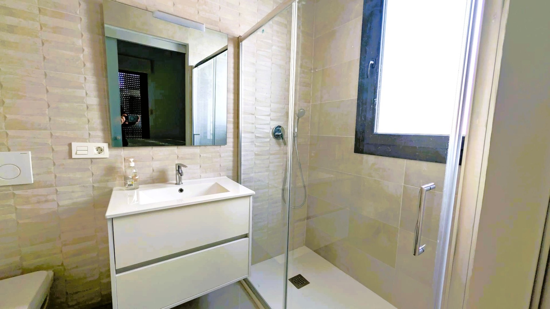 Villa in Cabo Roig, Alicante, Spain 4 bedrooms, 179 sq.m. No. 192456