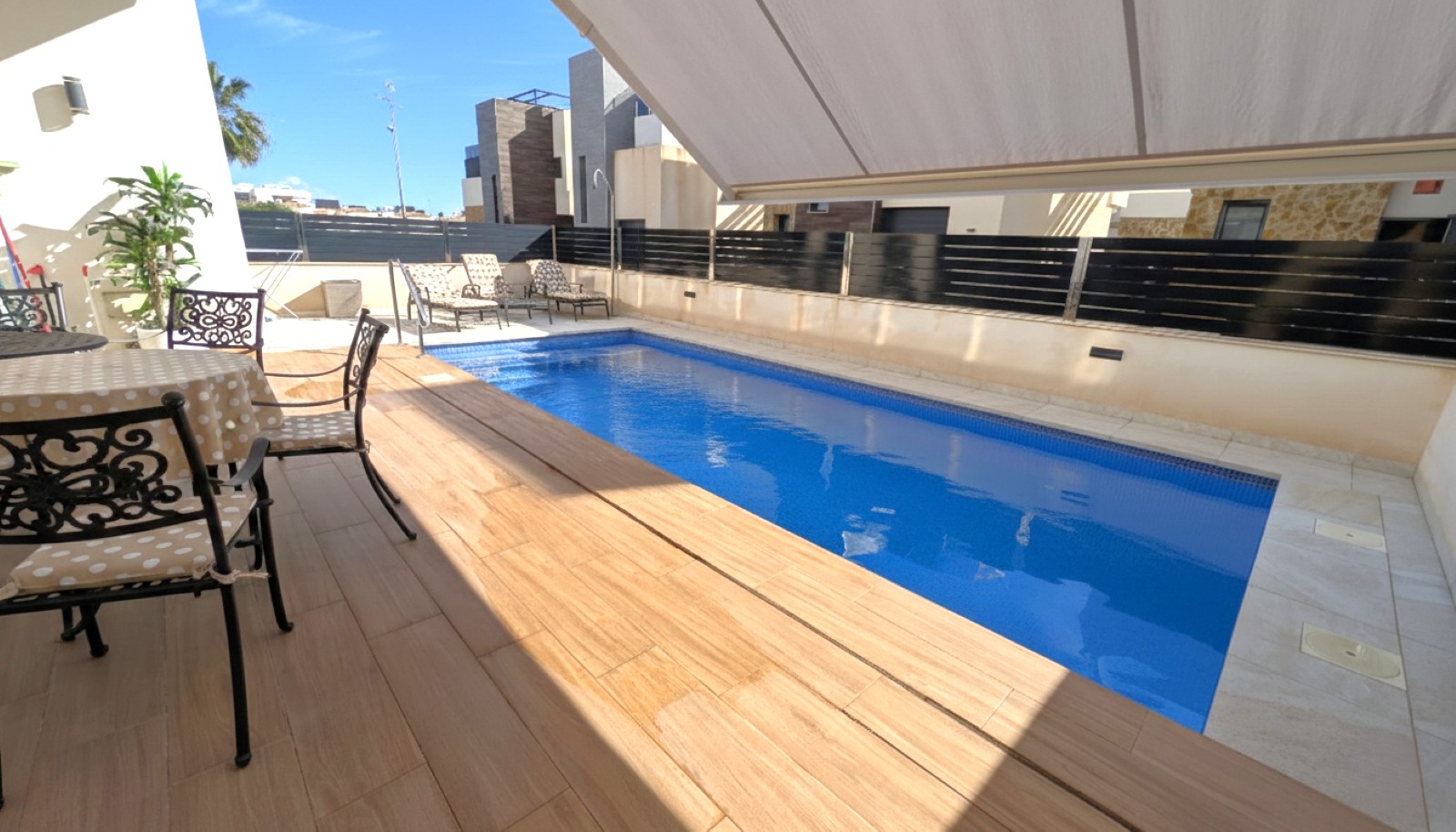 Villa in Cabo Roig, Alicante, Spain 4 bedrooms, 179 sq.m. No. 192456