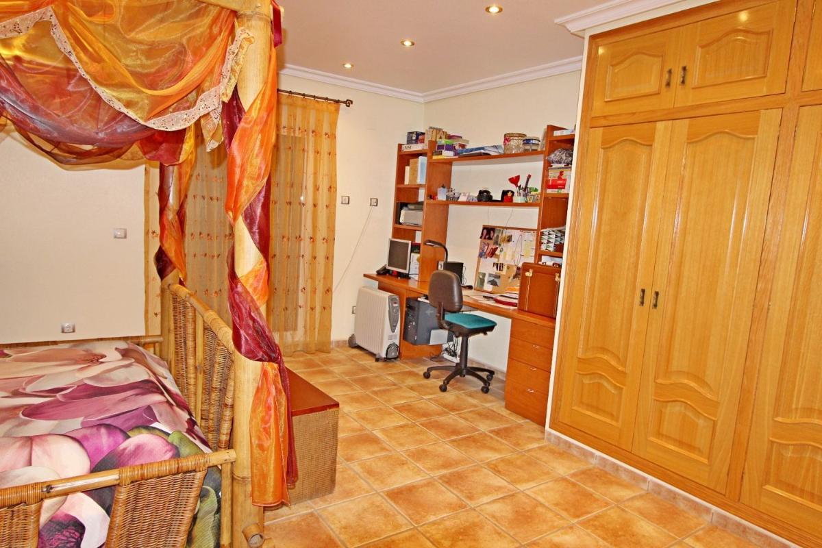 Villa Alicante, Spānijā 5 istabas, 450 m2 Nr. 80208