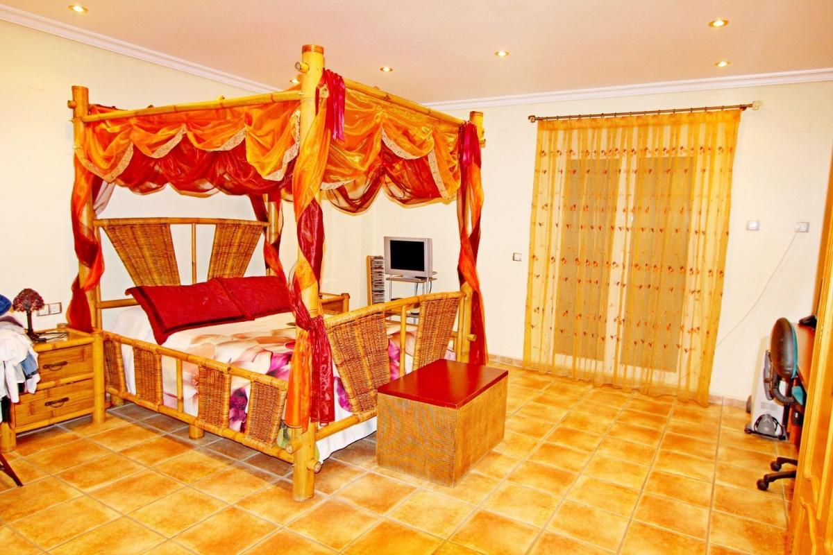 Villa Alicante, Spānijā 5 istabas, 450 m2 Nr. 80208