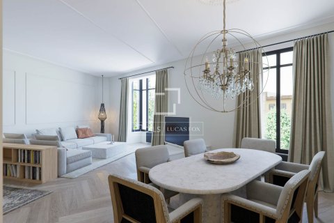 Apartament w Barcelona, Hiszpania 3 sypialnie, 159 mkw. nr 150831 – zdjęcie 18