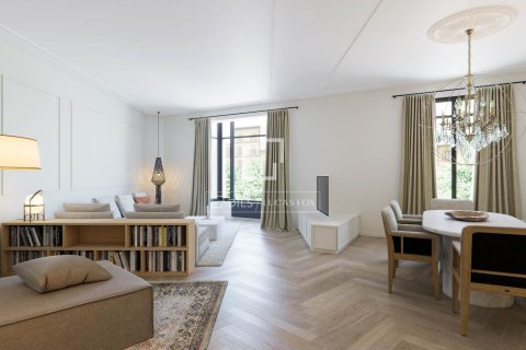 Apartament w Barcelona, Hiszpania 3 sypialnie, 159 mkw. nr 150831 – zdjęcie 17