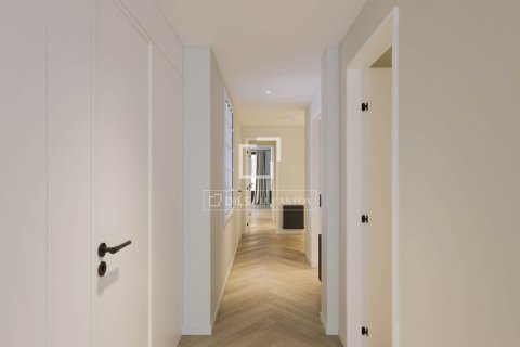 Apartament w Barcelona, Hiszpania 3 sypialnie, 159 mkw. nr 150831 – zdjęcie 21