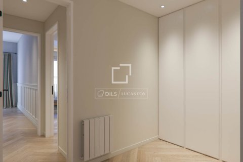 Apartament w Barcelona, Hiszpania 3 sypialnie, 159 mkw. nr 150831 – zdjęcie 10