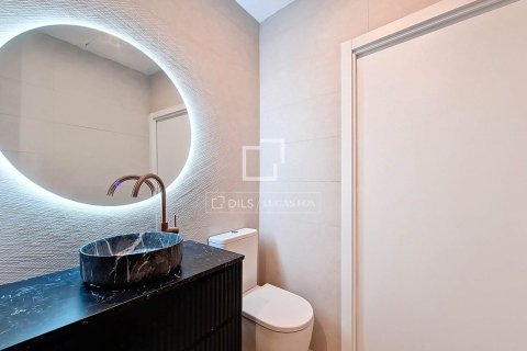 Penthouse for sale in Vilanova i la Geltru, Barcelona, Spain 3 bedrooms, 173 sq.m. No. 150827 - photo 6