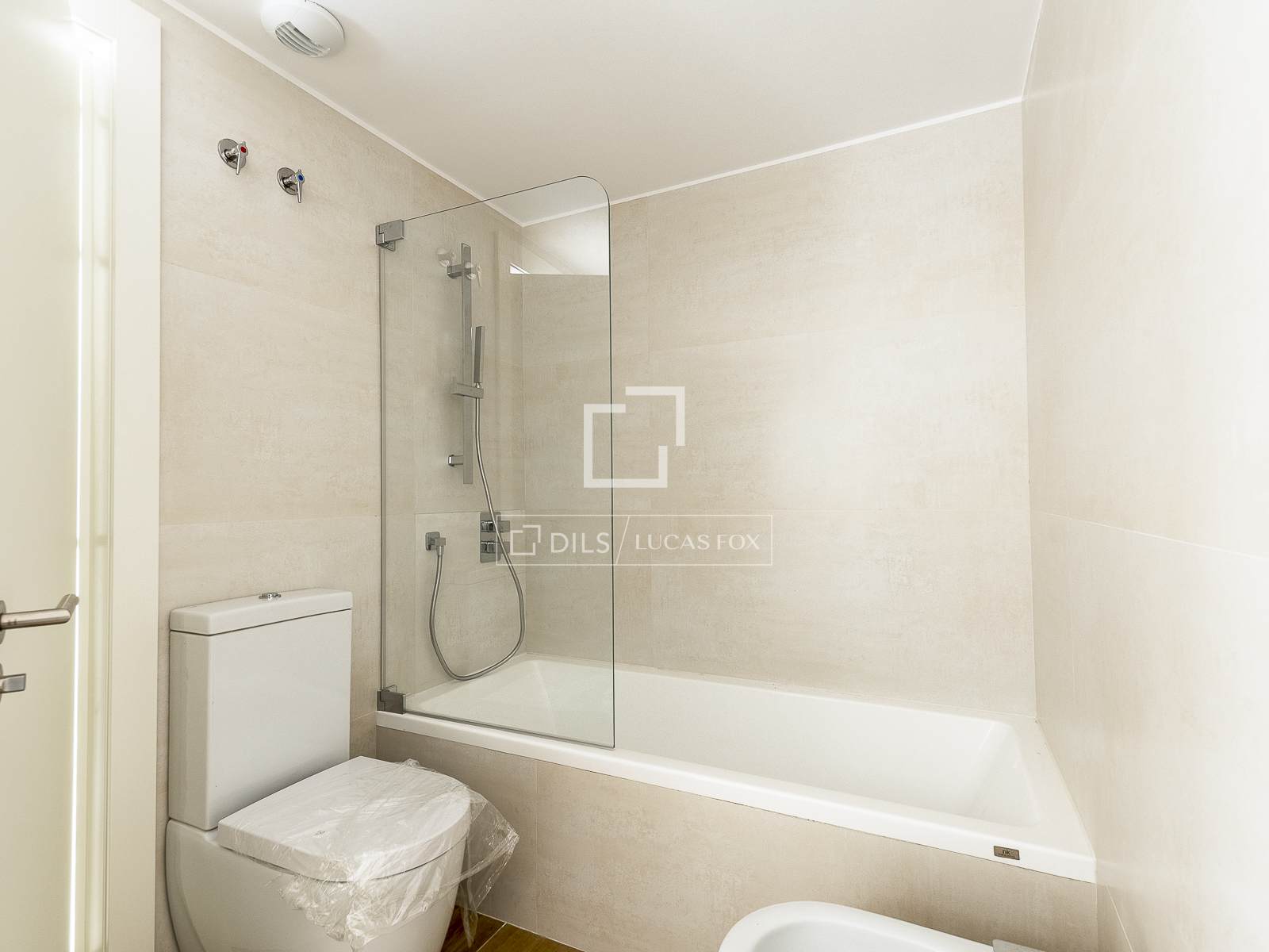 Ático en Esplugues de Llobregat, Barcelona, España 4 dormitorios, 162 m2 No. 150825