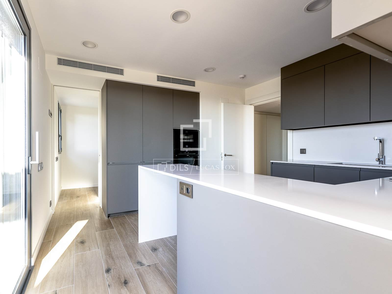Ático en Esplugues de Llobregat, Barcelona, España 4 dormitorios, 162 m2 No. 150825
