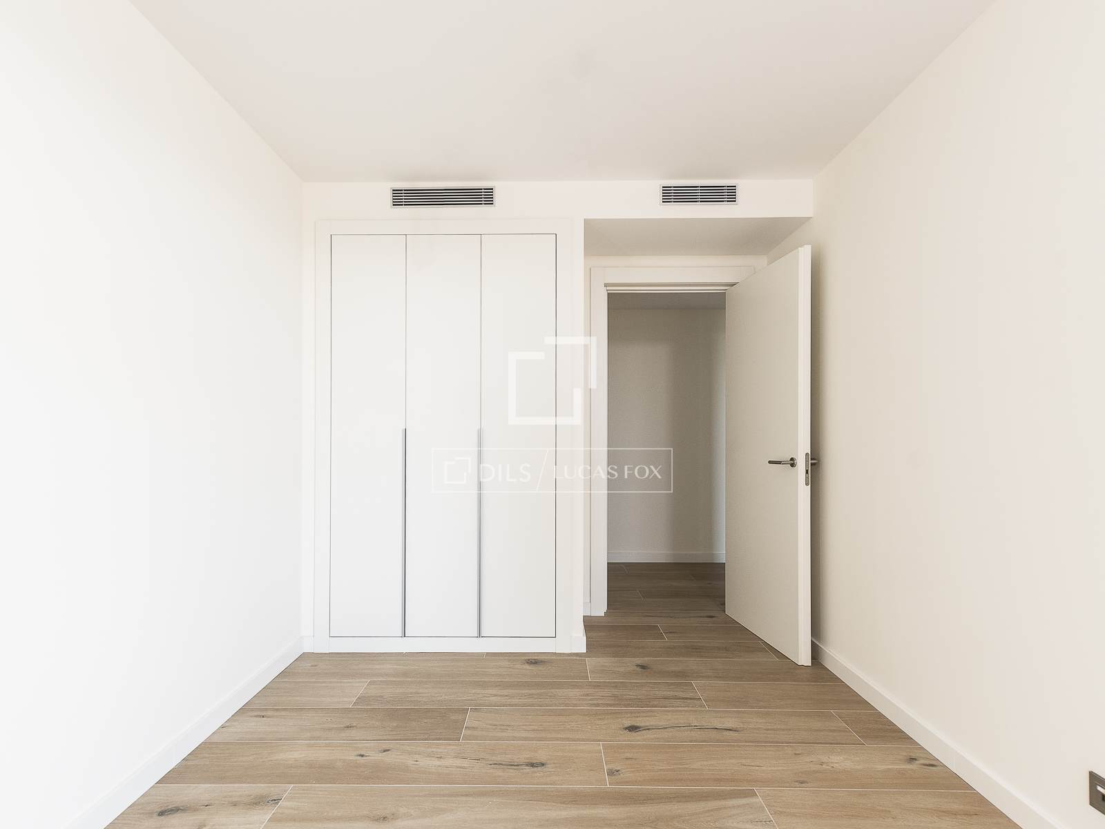 Ático en Esplugues de Llobregat, Barcelona, España 4 dormitorios, 162 m2 No. 150825