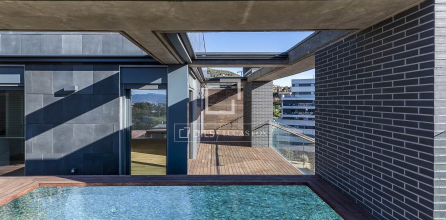 Penthouse in Esplugues de Llobregat, Barcelona, Spain 4 bedrooms, 162 sq.m. No. 150825