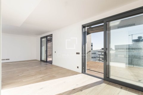 Penthouse for sale in Esplugues de Llobregat, Barcelona, Spain 4 bedrooms, 162 sq.m. No. 150825 - photo 2