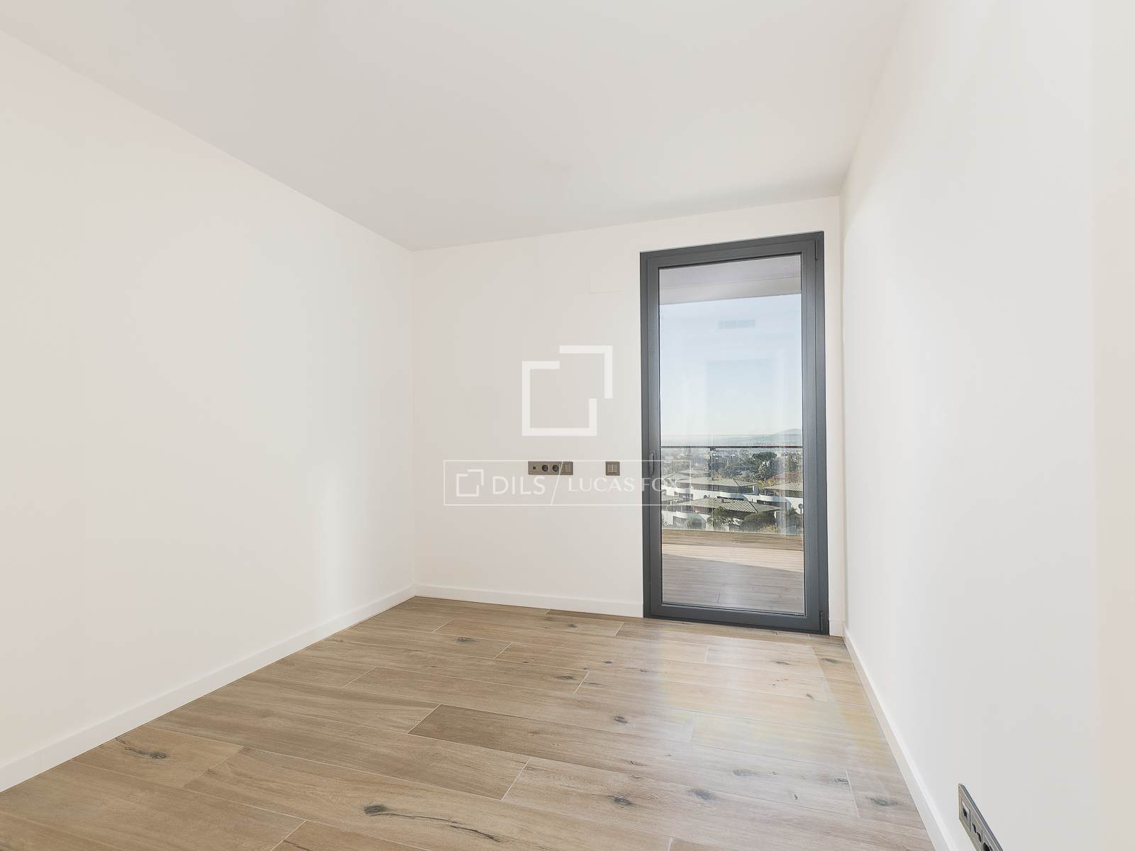 Ático en Esplugues de Llobregat, Barcelona, España 4 dormitorios, 162 m2 No. 150825