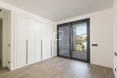 Penthouse for sale in Esplugues de Llobregat, Barcelona, Spain 4 bedrooms, 162 sq.m. No. 150825 - photo 11