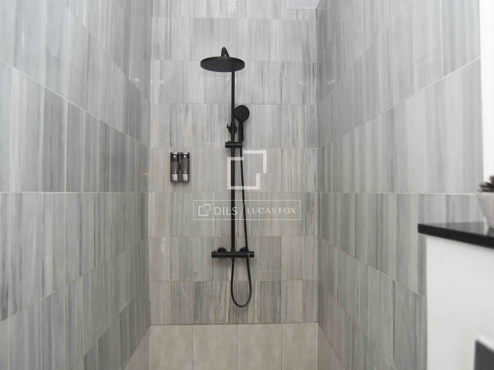 Квартира в Барселона, Испания 3 спальни, 160м2 №150830